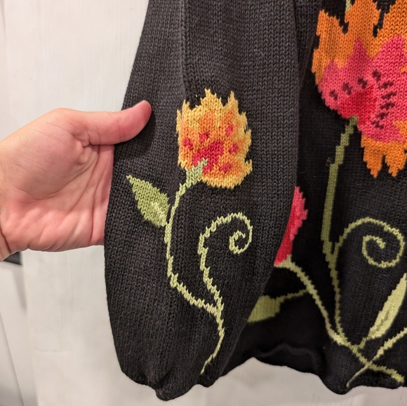VINTAGE Belle Isle large floral black ramie & cotton chunky knitted sweater - Picture 5 of 13
